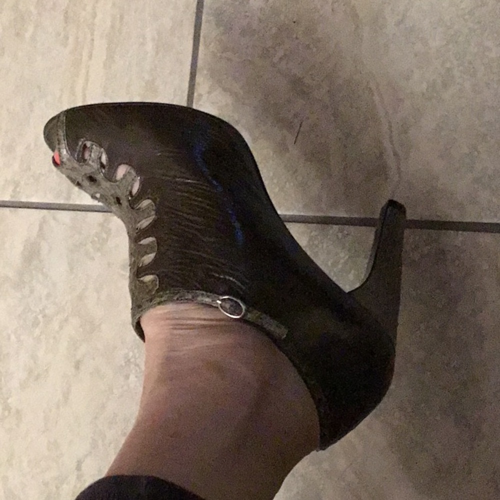 Sam Edelman Heals - Picture 7 of 8